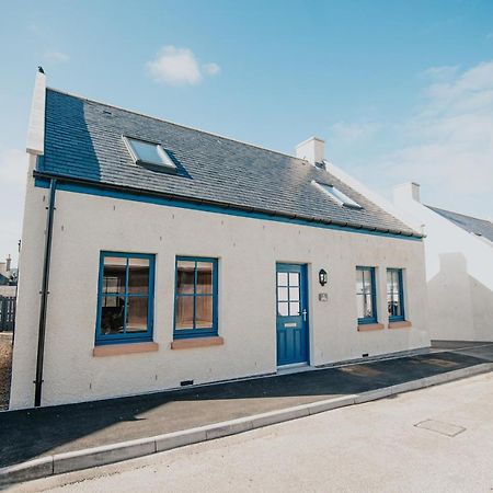 The Seafield Arms Hotel Cullen - Self Catering Экстерьер фото