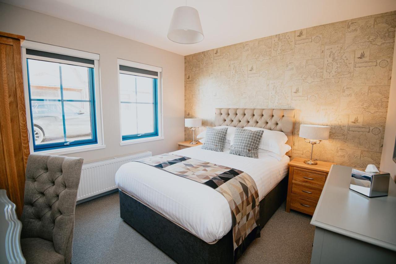 The Seafield Arms Hotel Cullen - Self Catering Экстерьер фото