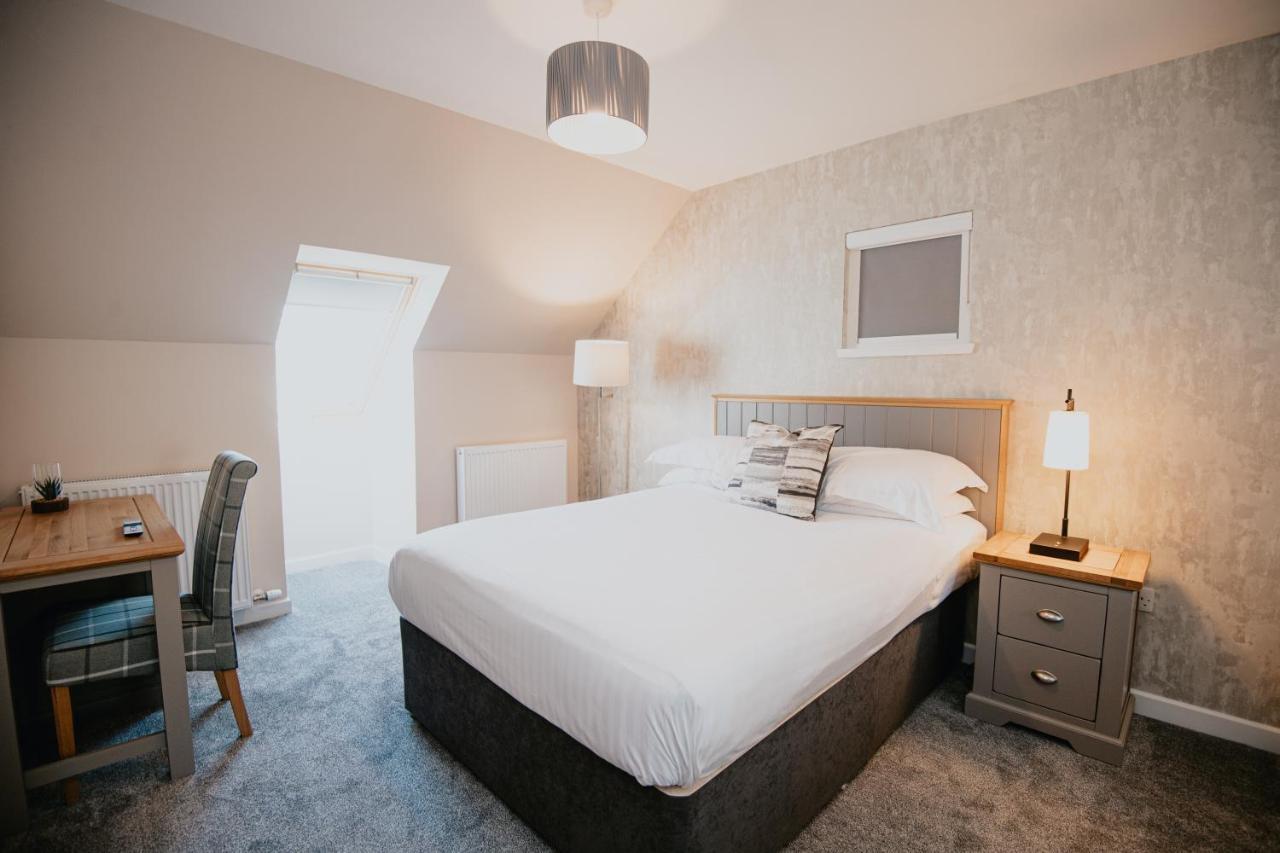 The Seafield Arms Hotel Cullen - Self Catering Экстерьер фото